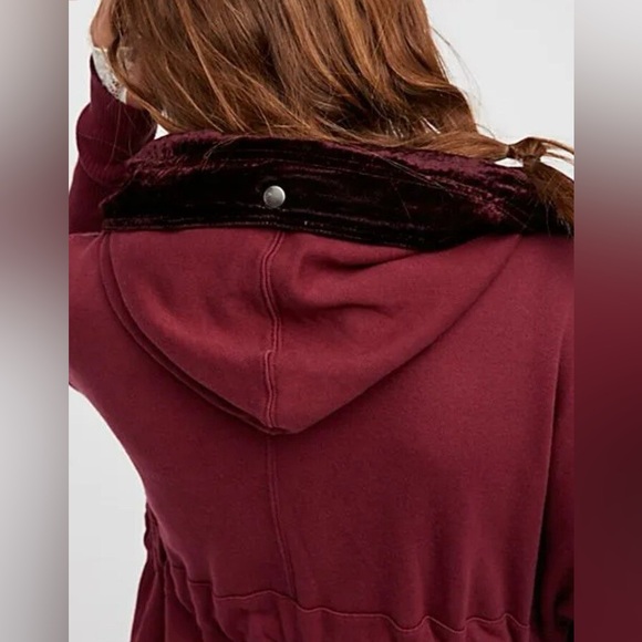 Free People Westwood Cardigan M NWT Dark Berry Hooded Velvet Wrap Whimsygoth - Picture 4 of 16
